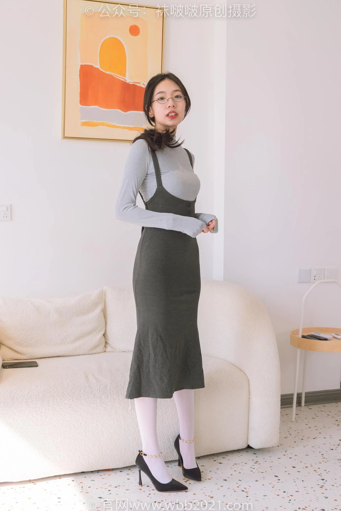 [BoBoSocks袜啵啵]NO.242 小甜豆-高跟鞋、厚白丝[140P/1V/5.69GB]