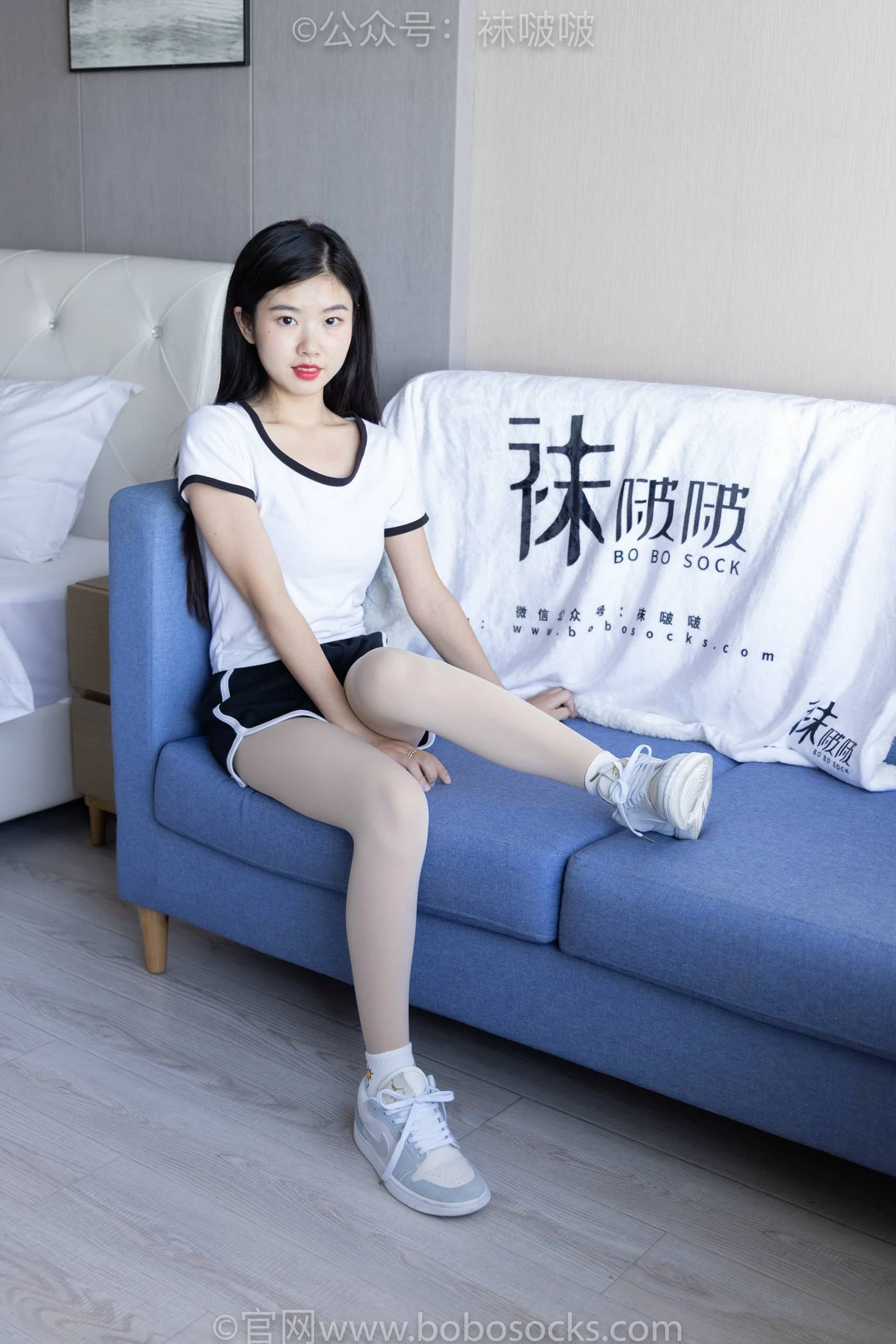 [BoBoSocks袜啵啵]NO.031 小奶熊-AJ板鞋、白棉袜、厚肉丝 [149P/1V/3.80GB]