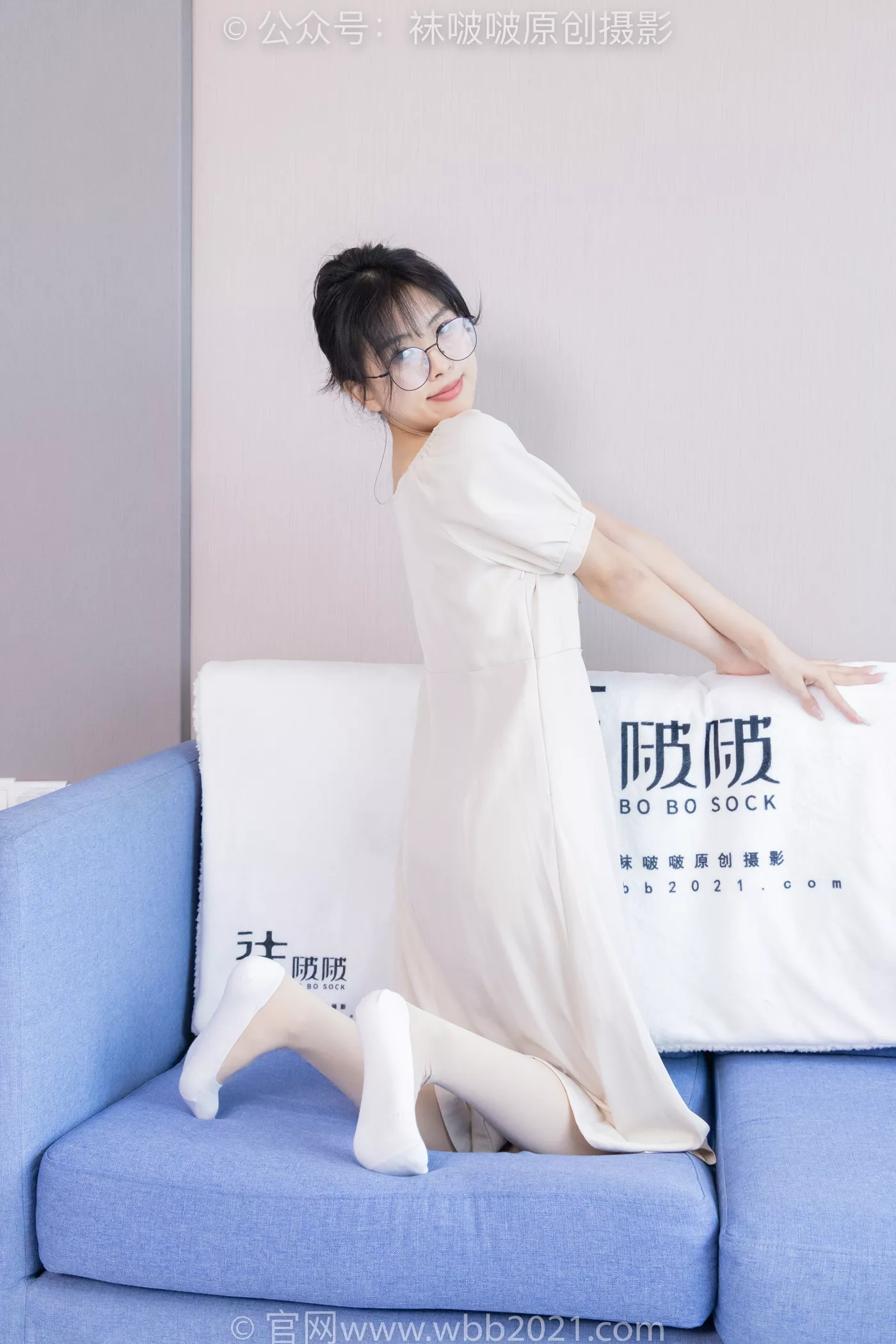 [BoBoSocks袜啵啵]NO.483 奶油-板鞋、白船袜厚肉丝叠穿、厚肉丝、瑜伽动作、船袜和丝袜分别踩葡萄剧情[170P/1V/7.13GB]