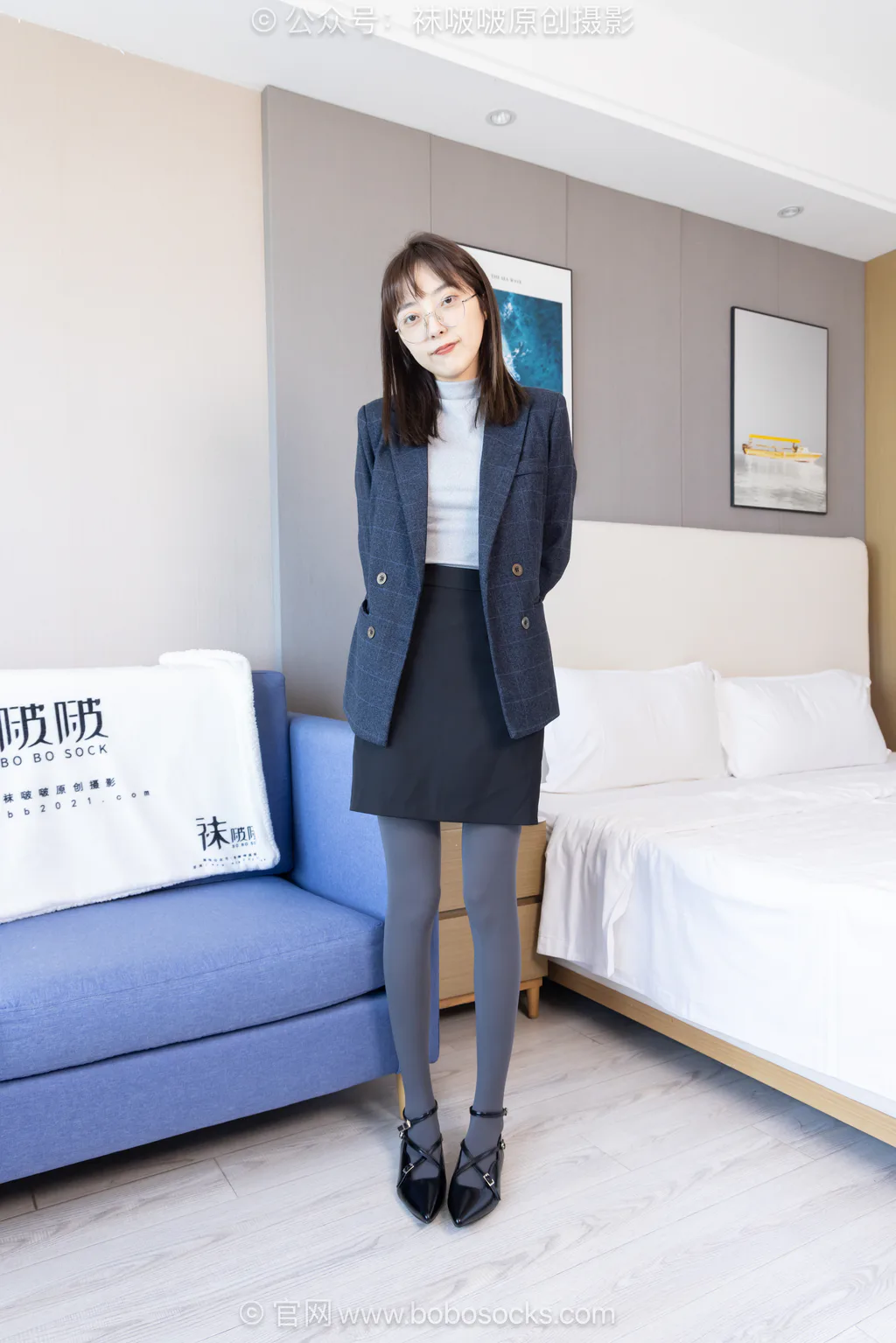 [BoBoSocks袜啵啵]NO.709 稚予-平底鞋、厚灰丝、裸足、ol至服[156P/1V/6.12GB]