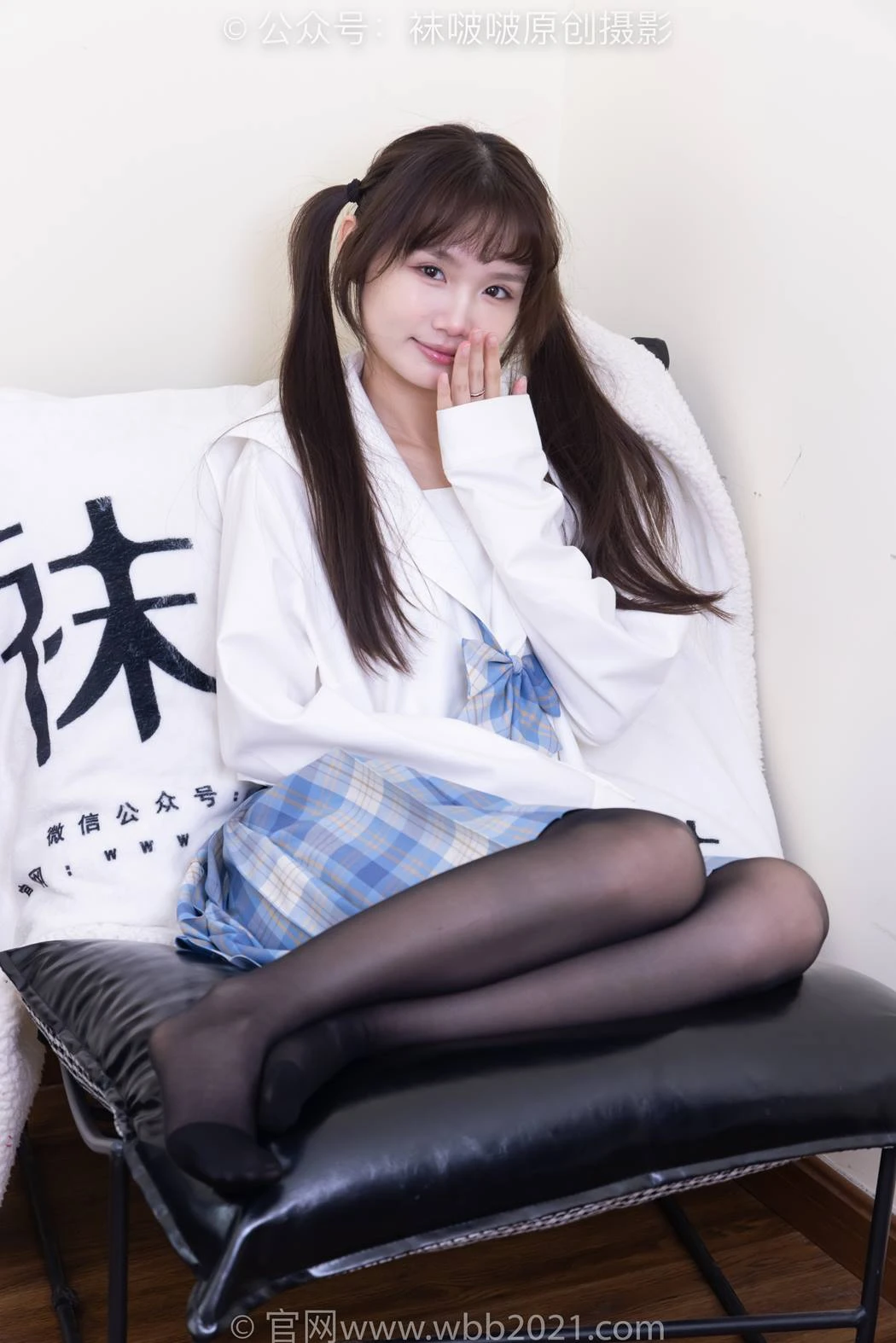 [BoBoSocks袜啵啵]NO.578 甜甜圈-高跟鞋、薄黑丝、薄白丝小腿袜、裸足、jk至服[149P/1V/5.92GB]
