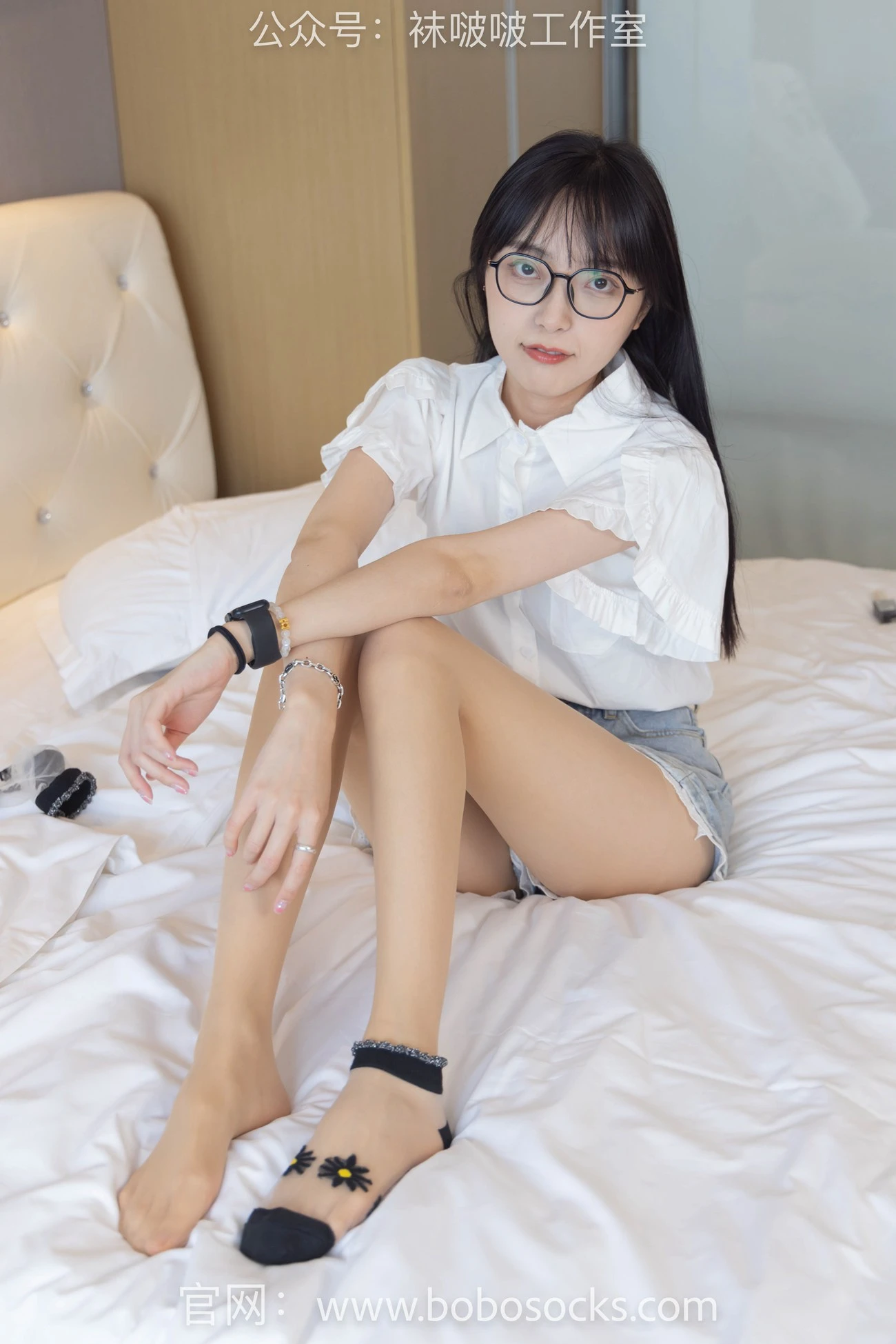 [BoBoSocks袜啵啵]NO.097 稚予-板鞋、玻璃丝短袜、肉丝[140P/1V/3.64GB]