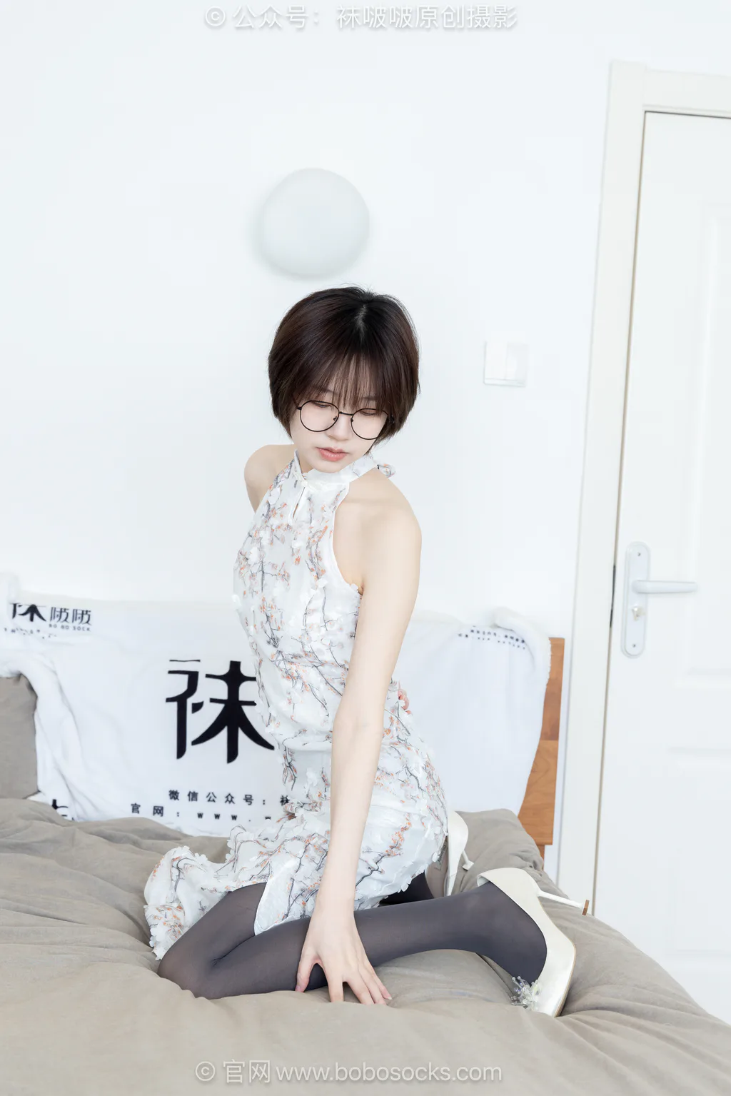 [BoBoSocks袜啵啵]NO.714 小甜豆-高跟鞋、薄肉丝、厚灰丝、旗袍[153P/1V/5.77GB]