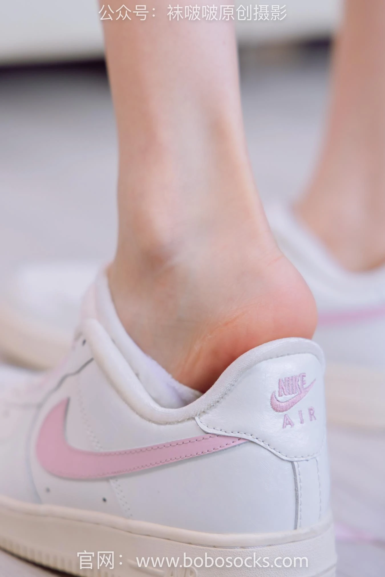 [BoBoSocks袜啵啵]NO.147 稚予-空军一号板鞋、白棉袜、体操服[139P/1V/5.72GB]