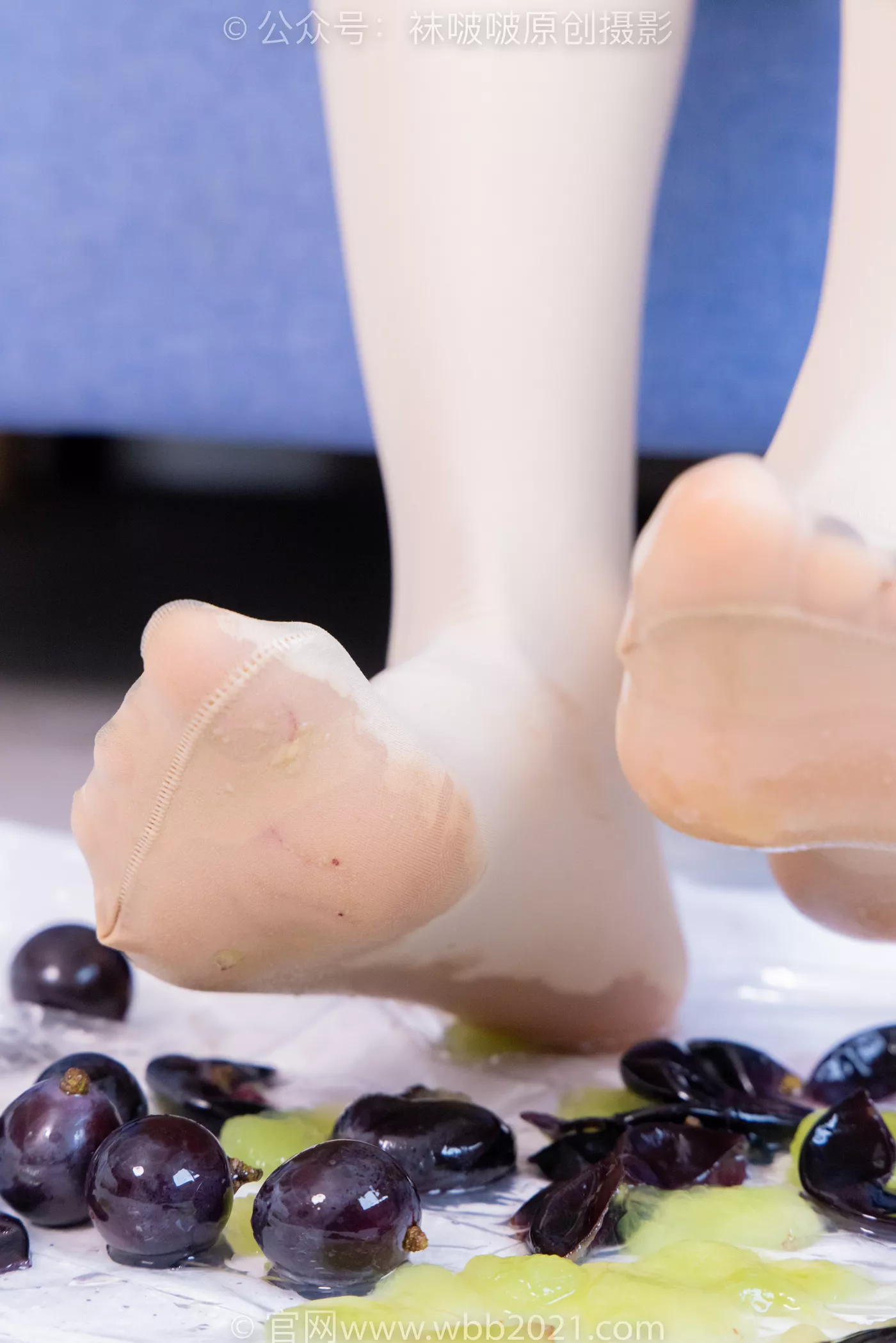 [BoBoSocks袜啵啵]NO.483 奶油-板鞋、白船袜厚肉丝叠穿、厚肉丝、瑜伽动作、船袜和丝袜分别踩葡萄剧情[170P/1V/7.13GB]