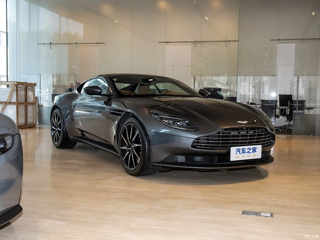 阿斯顿・马丁_阿斯顿・马丁DB11 2023款 4.0T V8 Coupe 高清图集
