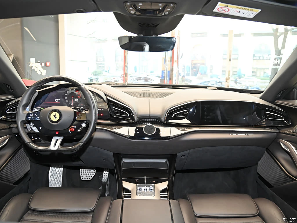 法拉利_Purosangue 2023款 6.5L V12 高清图集