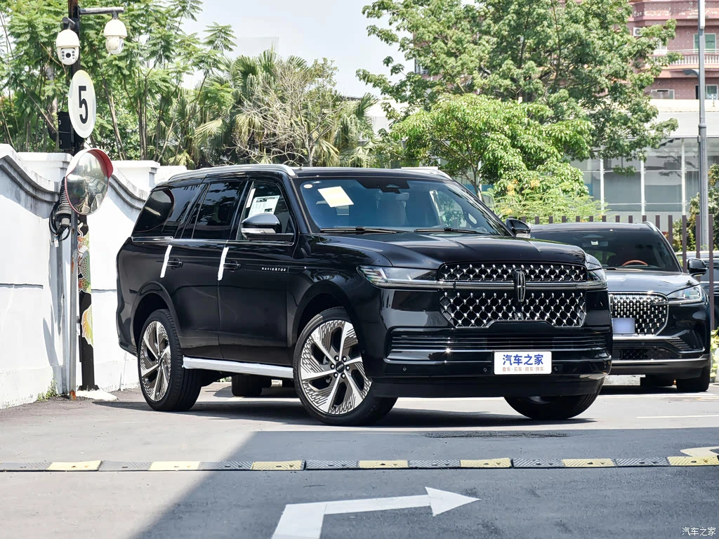 林肯_领航员 2025款 3.5T 总统版 高清图集