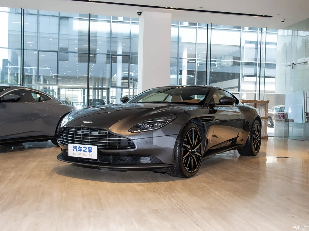 阿斯顿・马丁_阿斯顿・马丁DB11 2023款 4.0T V8 Coupe 高清图集