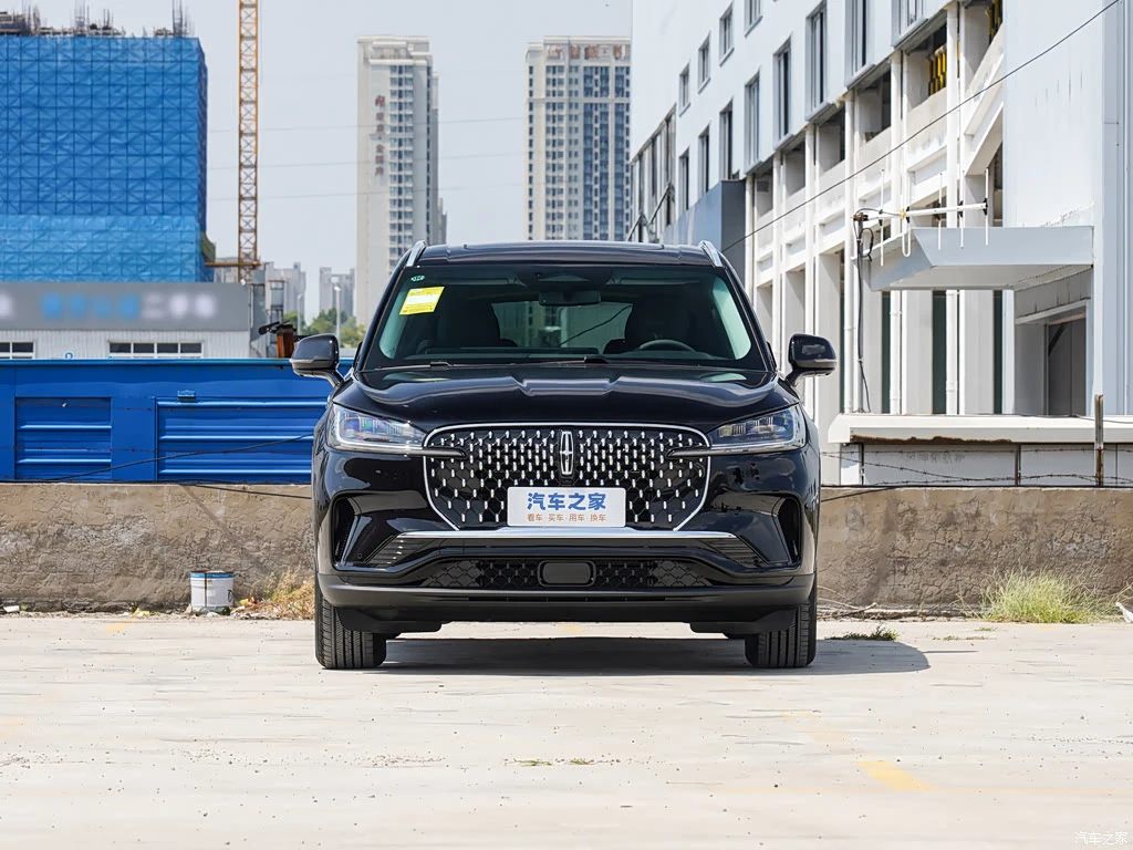 林肯_飞行家 2024款 3.0T V6 四驱典雅版 六座 高清图集