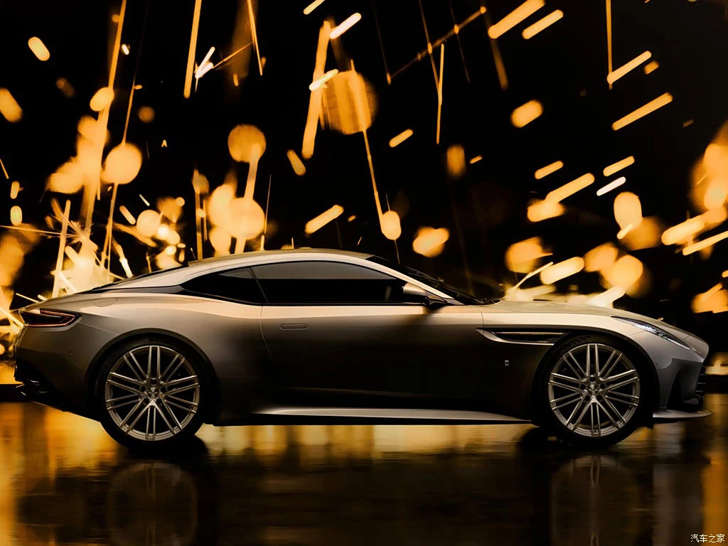 阿斯顿・马丁_阿斯顿・马丁DB12 2025款 4.0T V8 Goldfinger Edition 高清图集