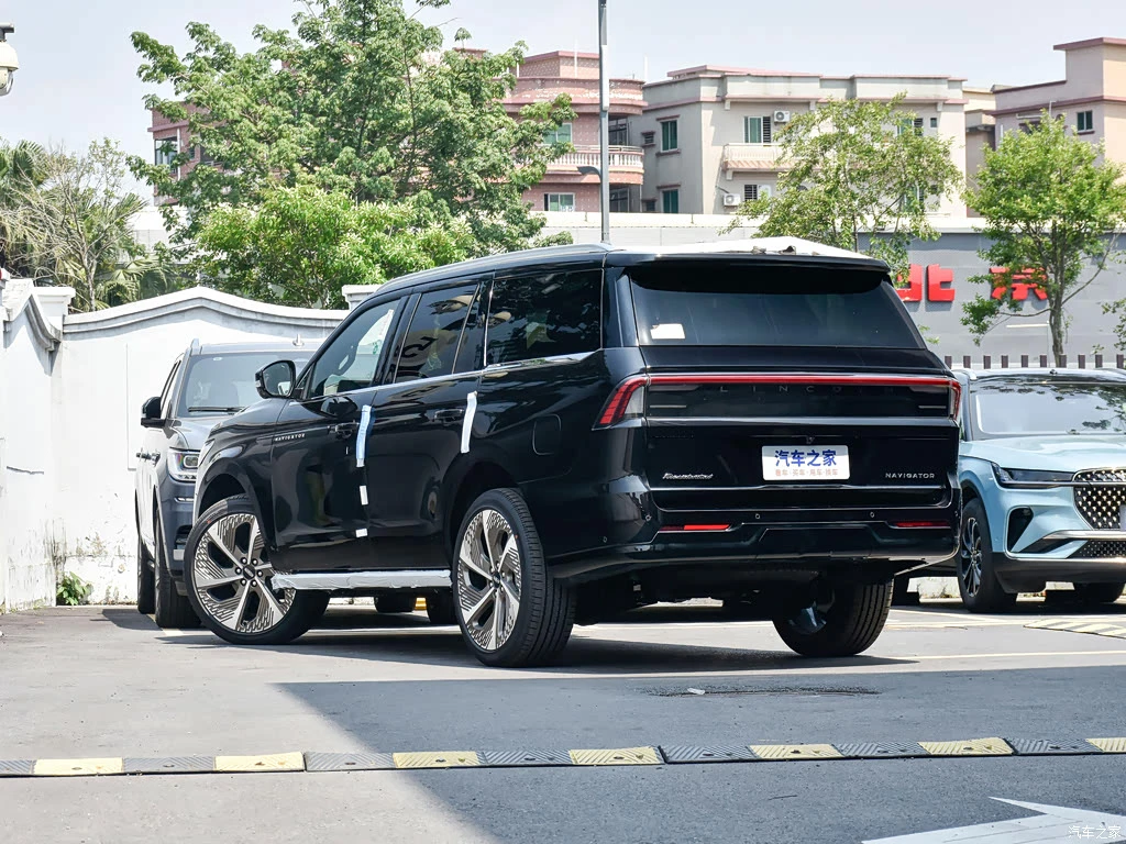 林肯_领航员 2025款 3.5T 总统版 高清图集