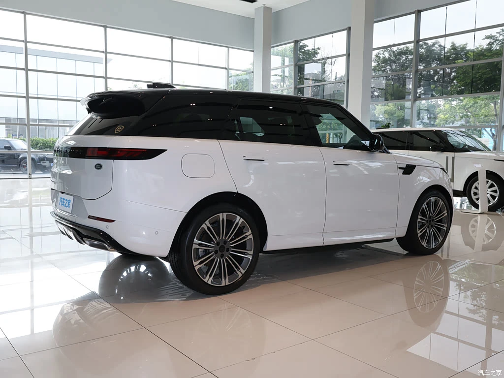 路虎_揽胜运动 2026款 400PS Dynamic SE 高清图集
