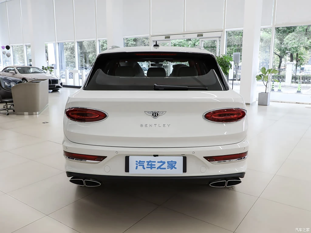 宾利_添越 2026款 4.0T V8 高清图集