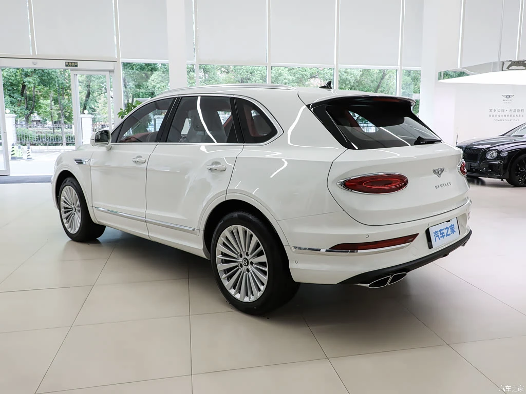 宾利_添越 2026款 4.0T V8 高清图集