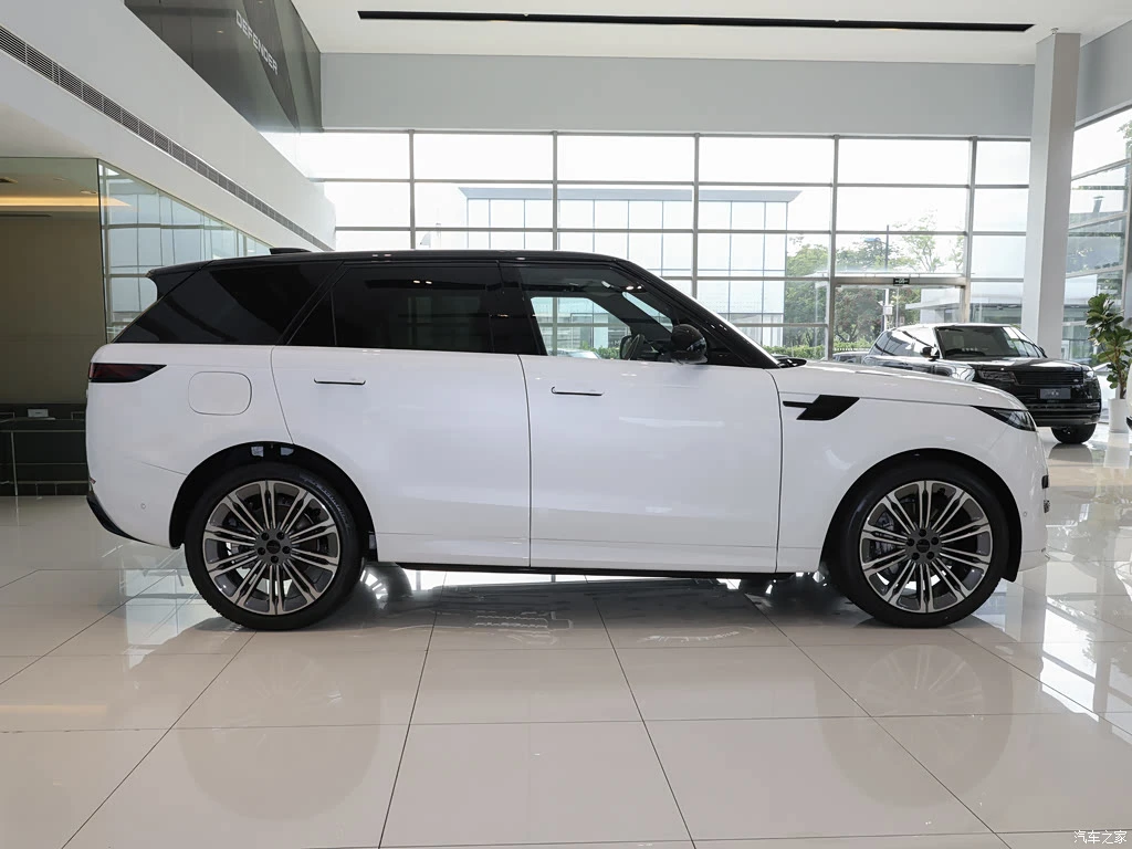 路虎_揽胜运动 2026款 400PS Dynamic SE 高清图集