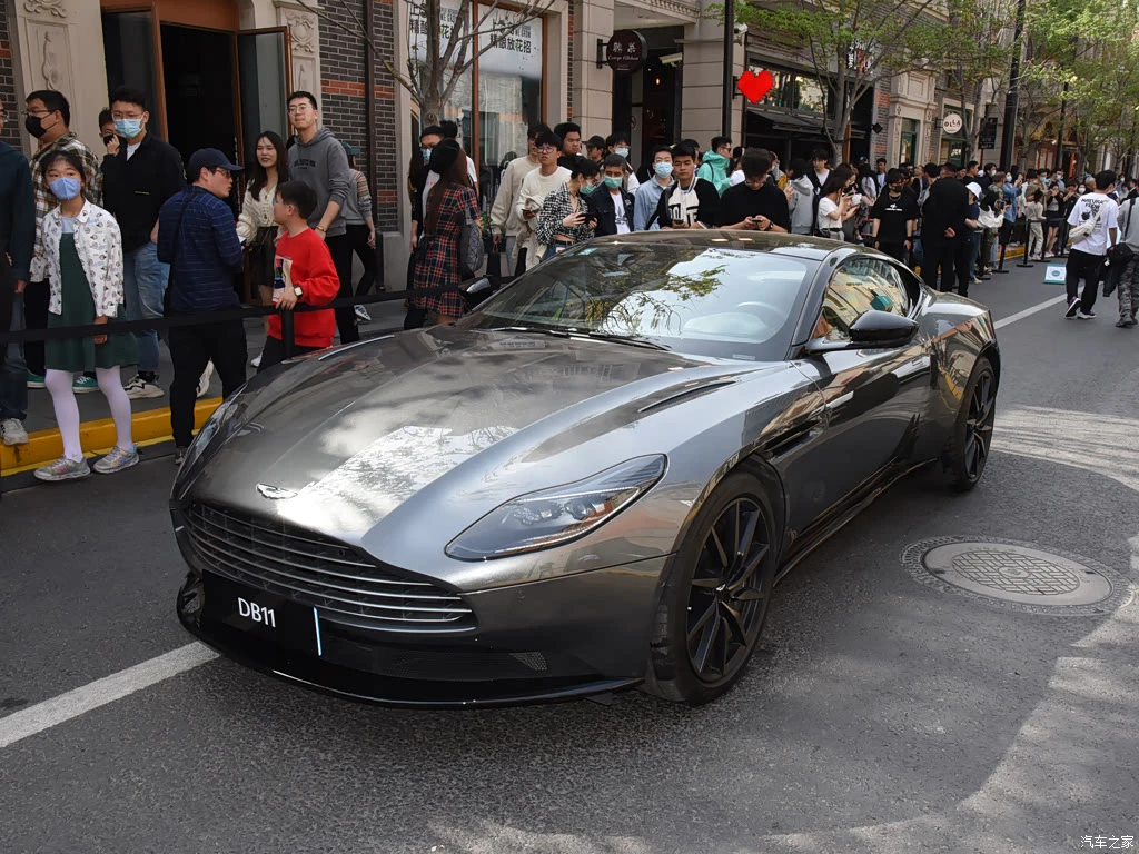 阿斯顿・马丁_阿斯顿・马丁DB11 2023款 4.0T V8 Coupe 高清图集