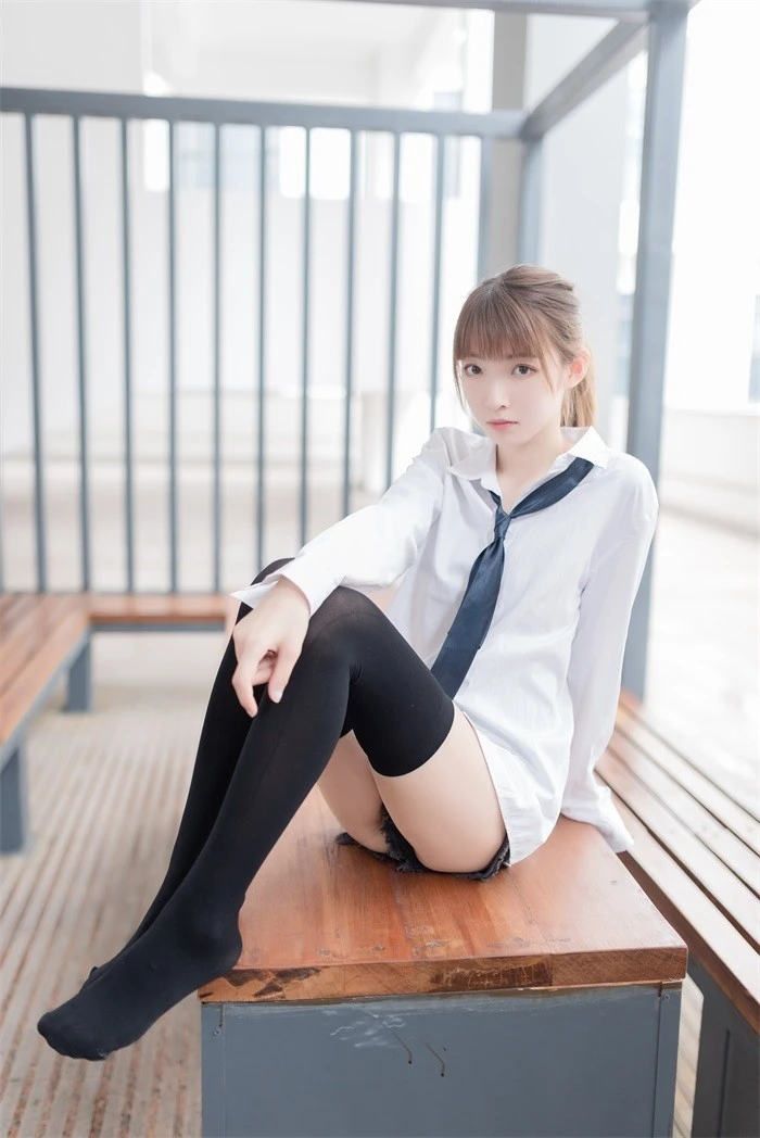风之领域精品写真@No.039 无法抗拒的黑丝 [49P/205MB]