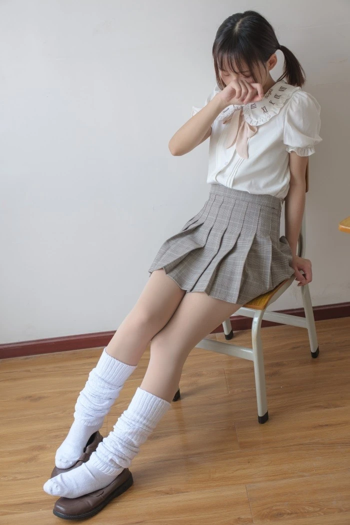 森萝财团精品写真@X系列 X-033 [102P/1V/1.97G]