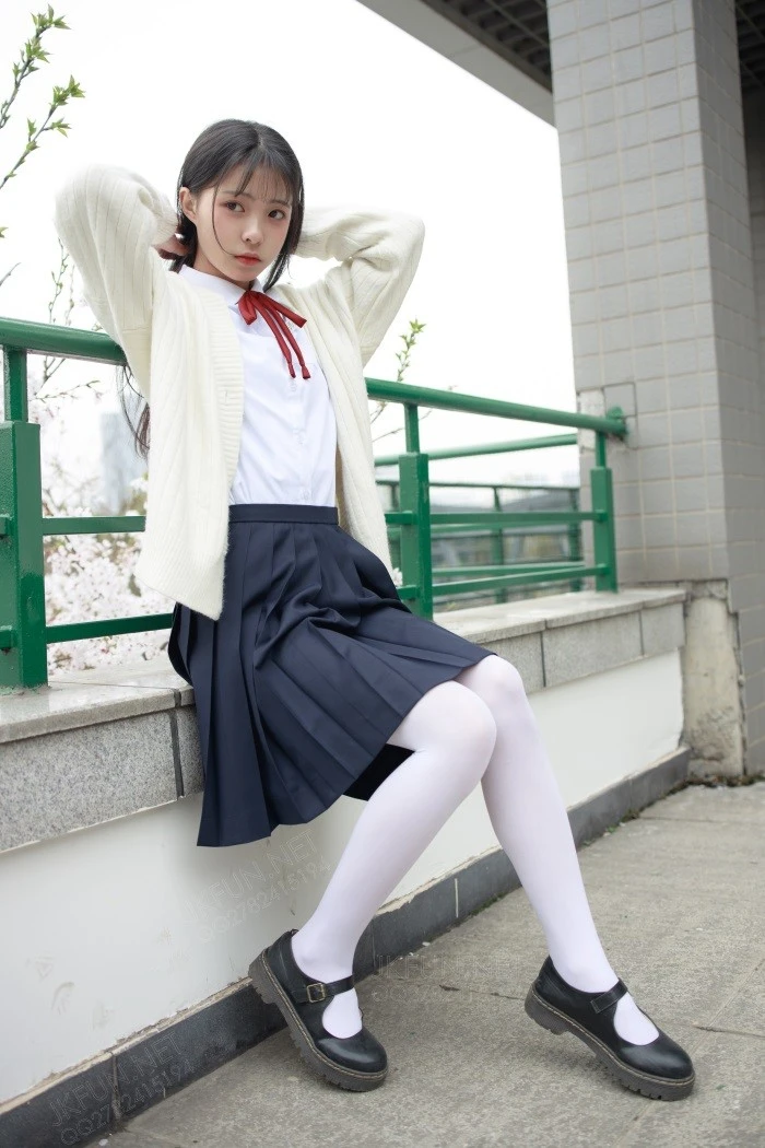 森萝财团精品写真@JKFUN-001 甜米 [127P/1V/2.61GB]