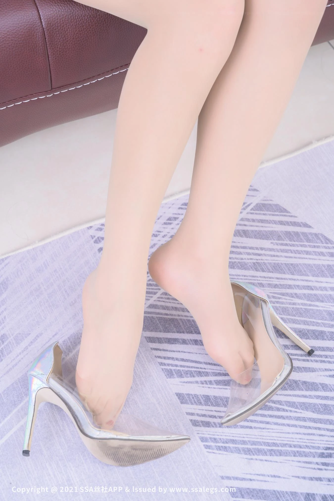 [SSA丝社]超清写真 NO.753 模特素人的肉色丝袜（下）[111P/2.72GB]