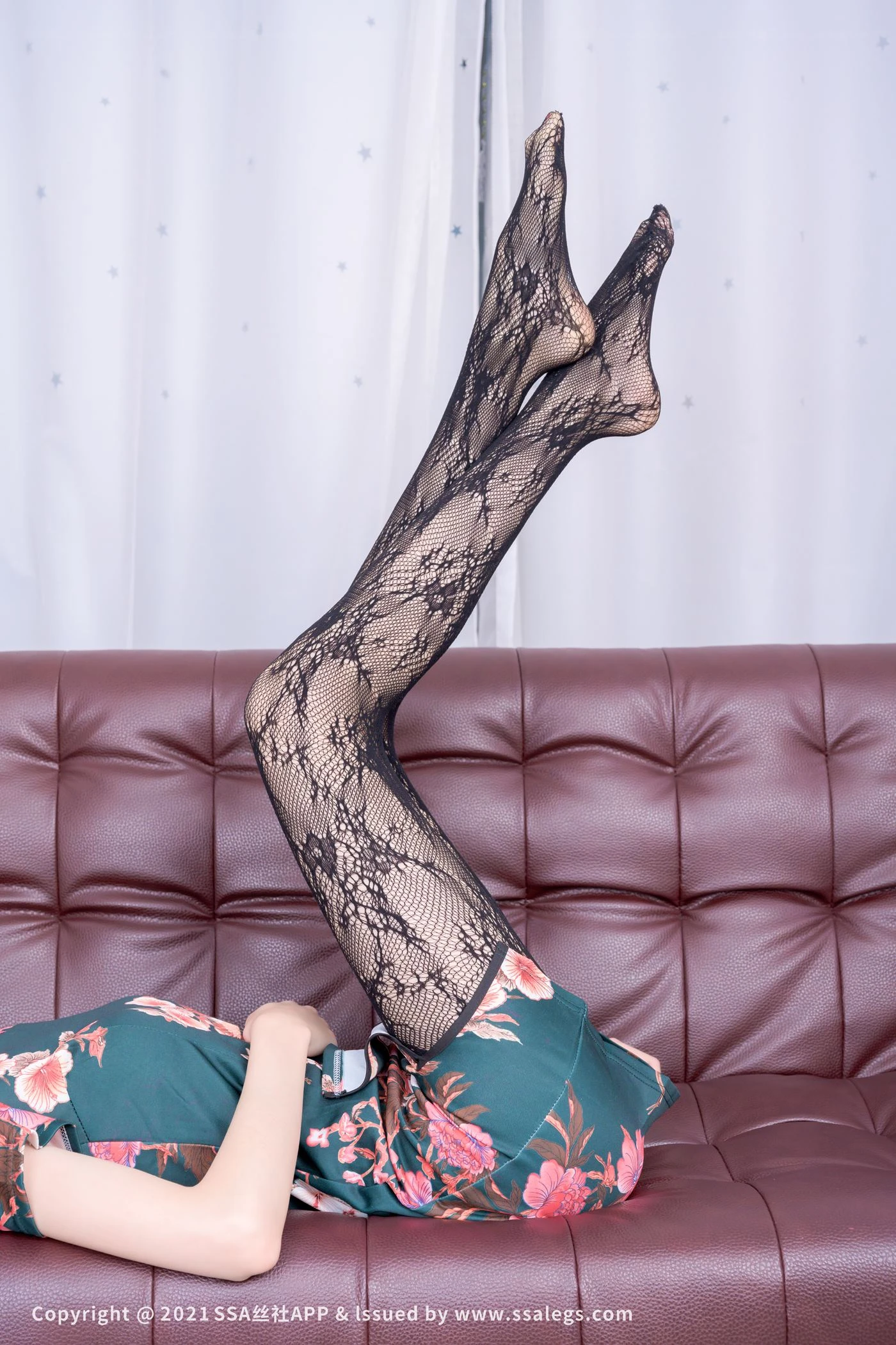 [SSA丝社]超清写真 NO.745 模特团团的黑丝网袜（下）[126P/4.07GB]
