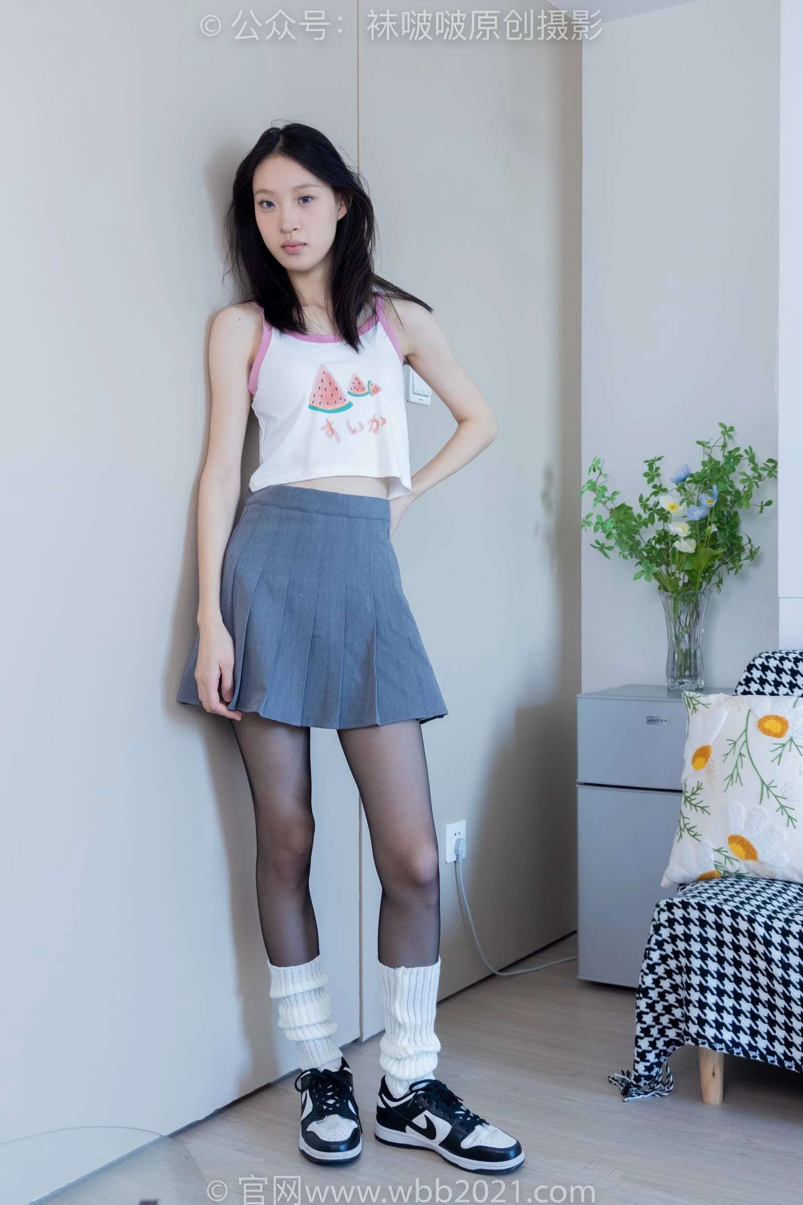 [BoBoSocks袜啵啵]NO.333 雪糕-板鞋、白棉袜、黑丝、堆堆袜套[140P/1V/5.93GB]