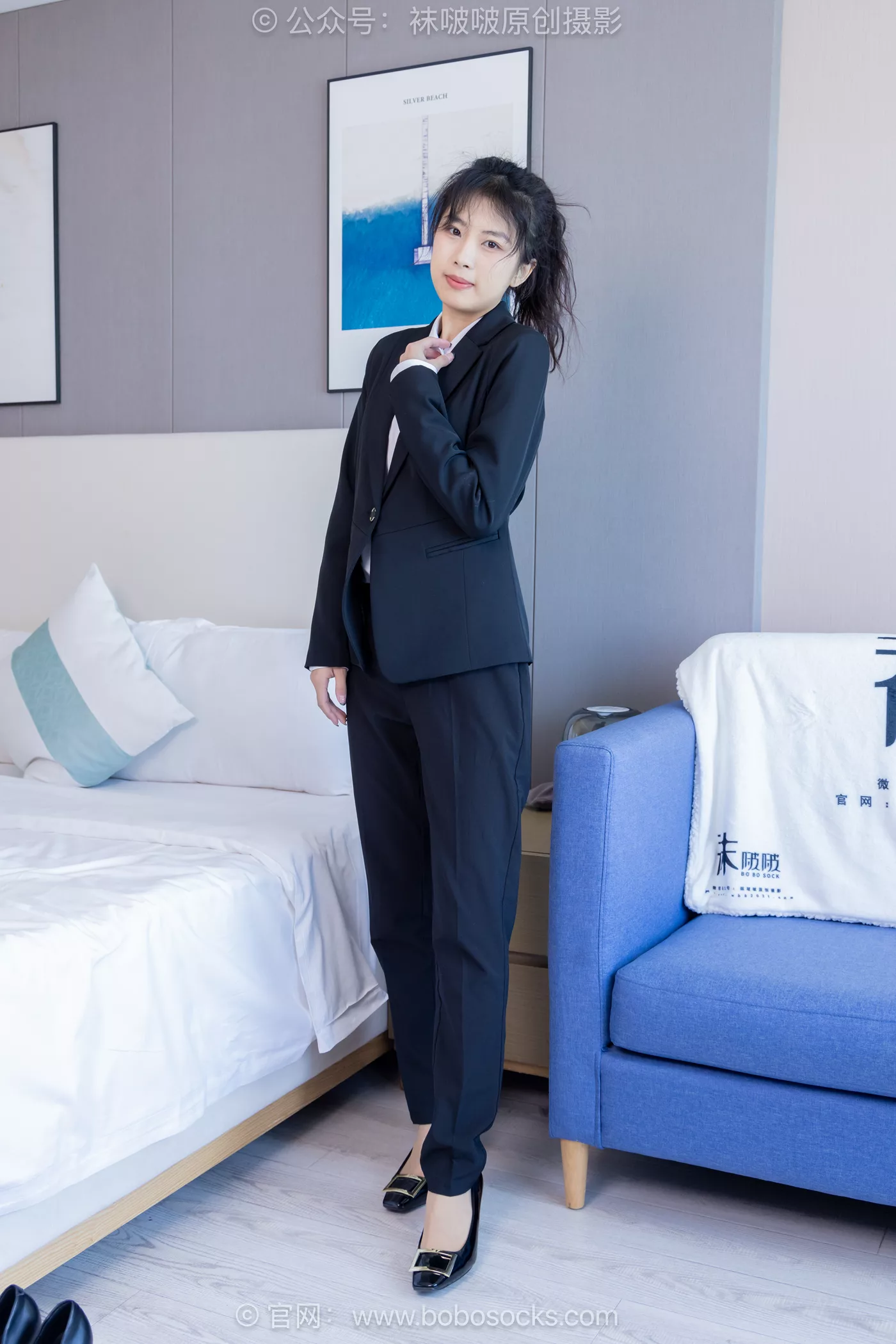 [BoBoSocks袜啵啵]NO.489 奶油 两双高跟鞋、薄肉丝、ol至服裤里丝、黑色美甲[151P/1V/7.76GB]