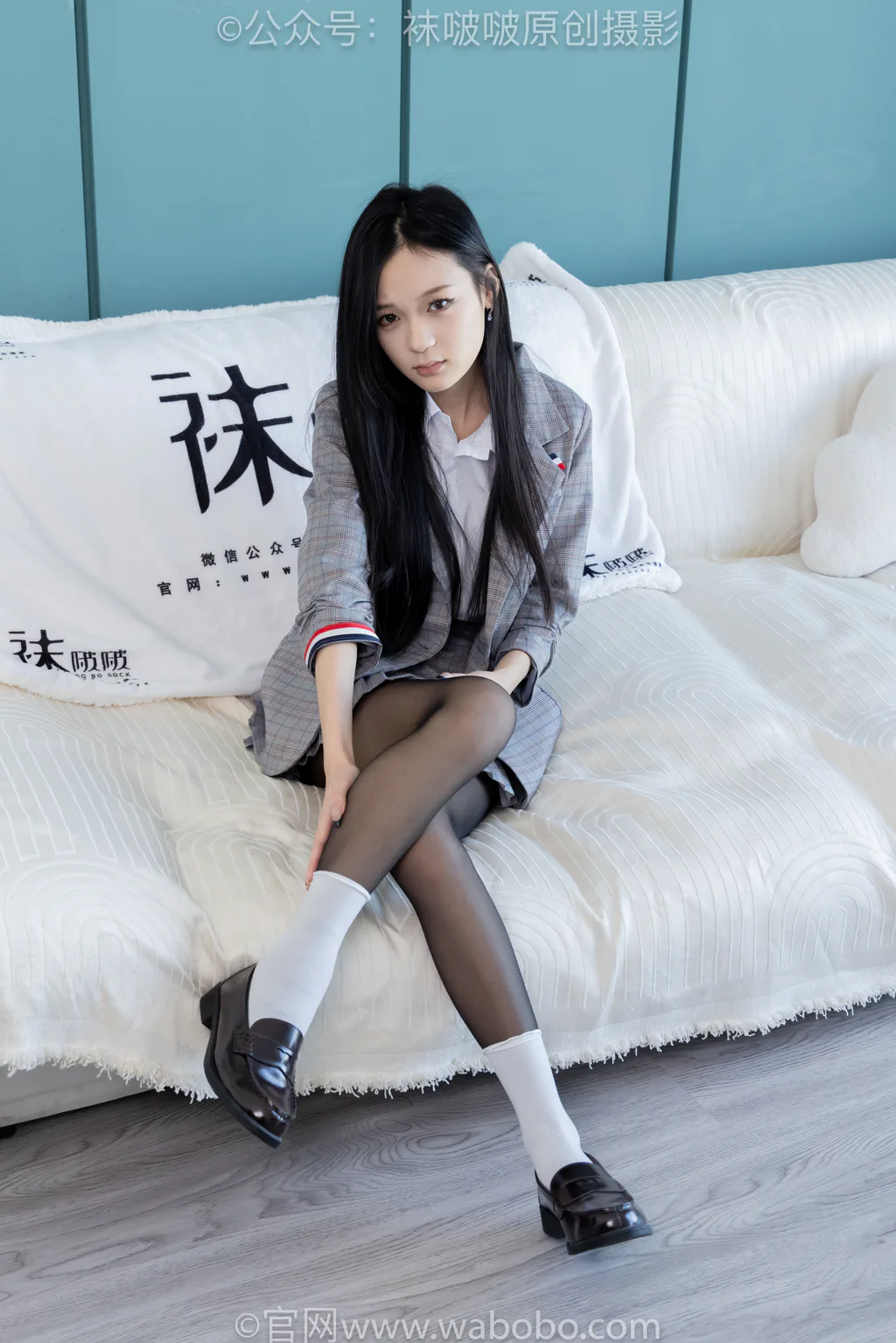 [BoBoSocks袜啵啵]NO.646 焦糖-皮鞋、白棉袜、薄黑丝[163P/1V/8.14GB]