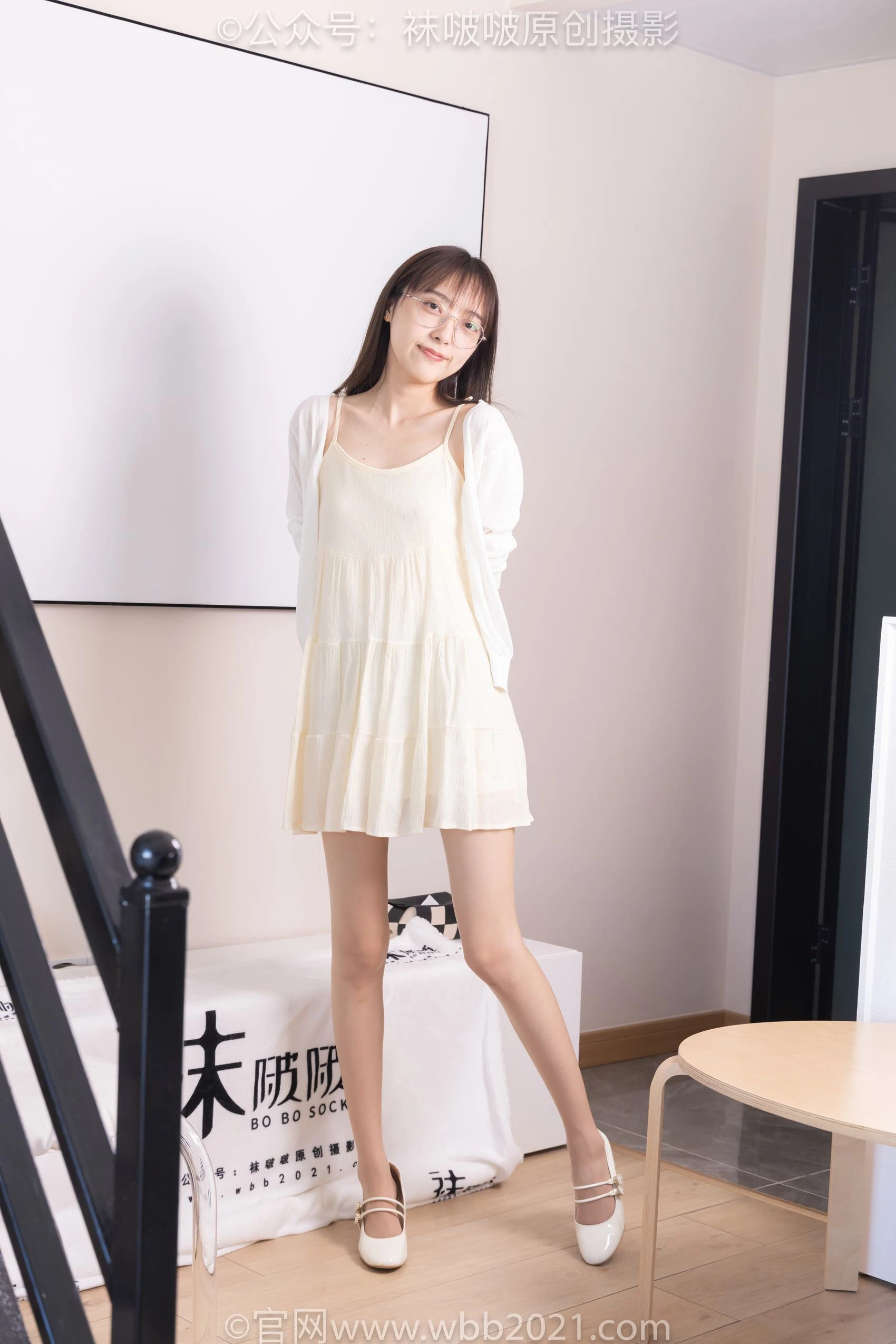 [BoBoSocks袜啵啵]NO.391 稚予-两双高跟鞋、肉丝、油亮白丝、裸足[145P/1V/6.56GB]