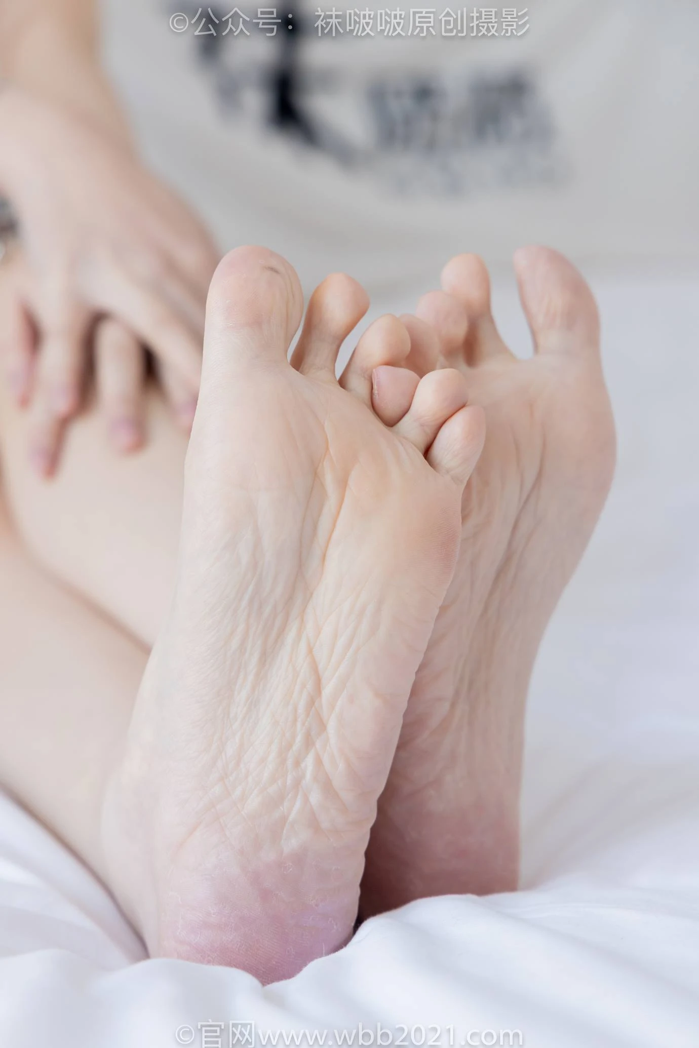 [BoBoSocks袜啵啵]NO.522 小甜豆-板鞋、高跟鞋、薄黑丝、薄白丝、裸足[144P/1V/7.03GB]