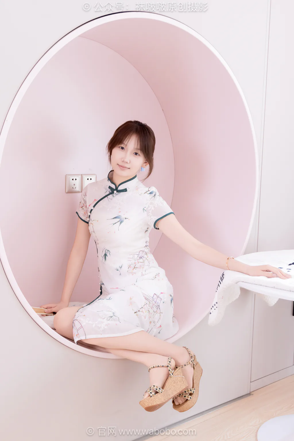 [BoBoSocks袜啵啵]NO.698 香菜-高跟鞋、薄肉丝、裸足[155P/1V/6.42GB]