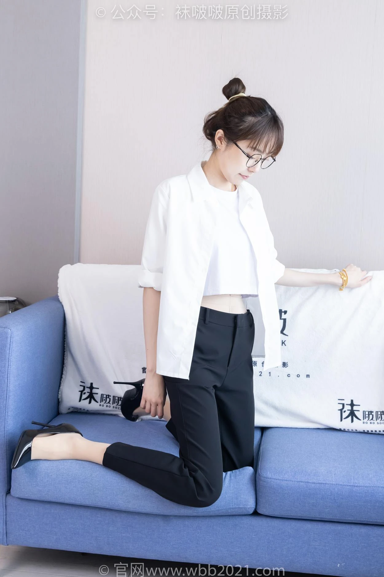 [BoBoSocks袜啵啵]NO.535 稚予-高跟鞋、皮鞋、黑棉袜、薄肉丝、裤里丝[160P/1V/6.04GB]