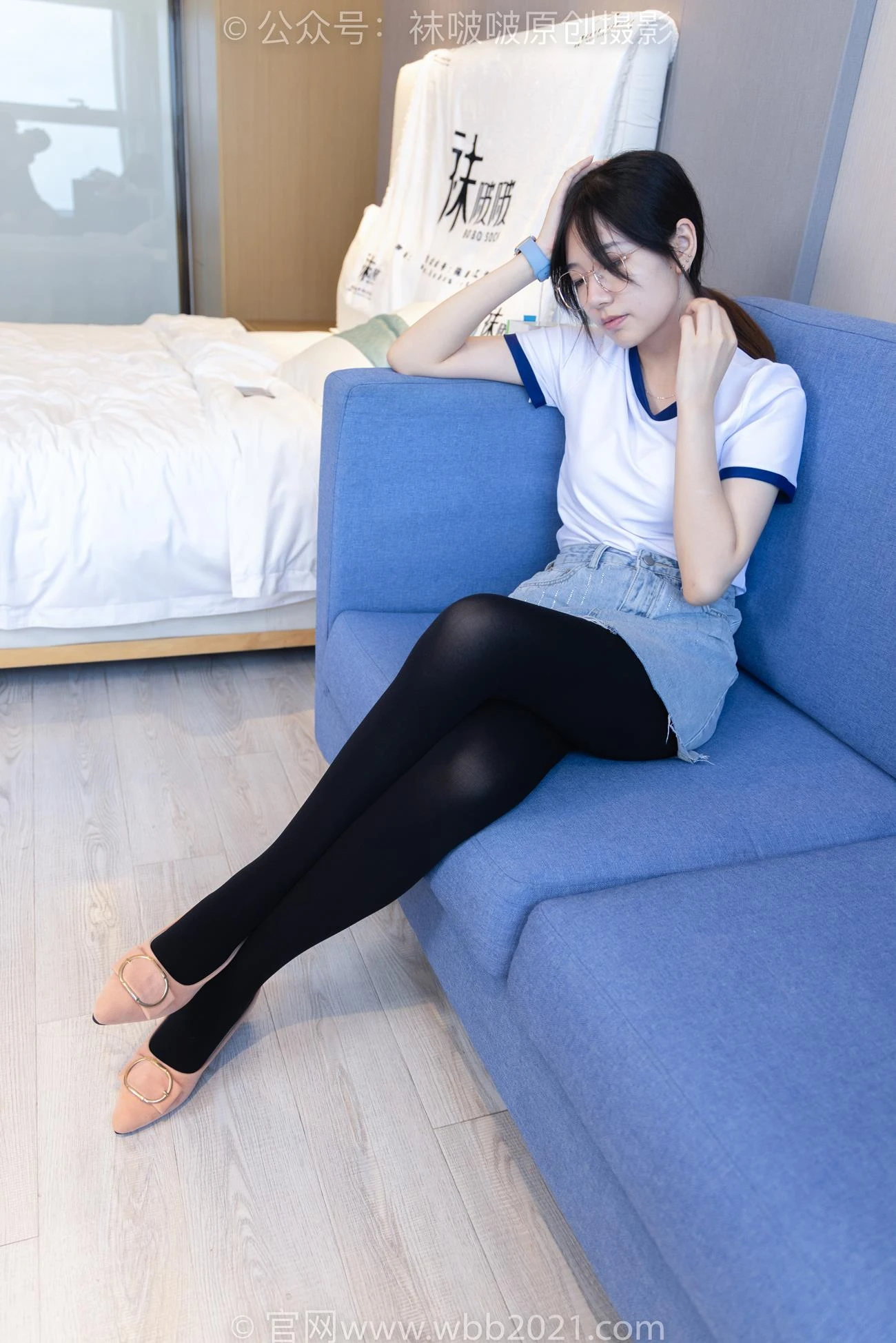 [BoBoSocks袜啵啵]NO.447 小甜豆 平底鞋、厚黑丝、踩方便面、圣女果、橘子、巧克力蛋糕剧情[140P/1V/7.23GB]
