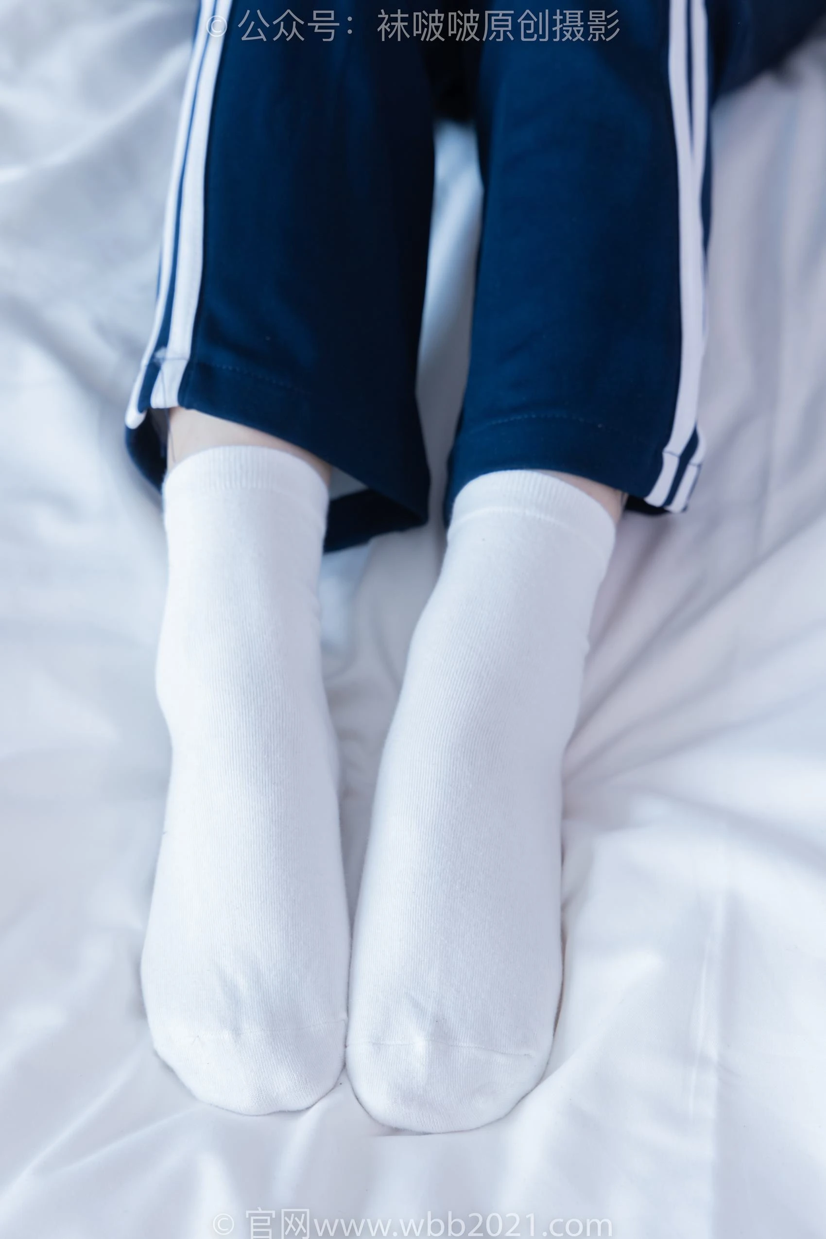 [BoBoSocks袜啵啵]NO.366 甜甜圈-三双板鞋、白棉袜、短白丝[150P/1V/6.13GB]