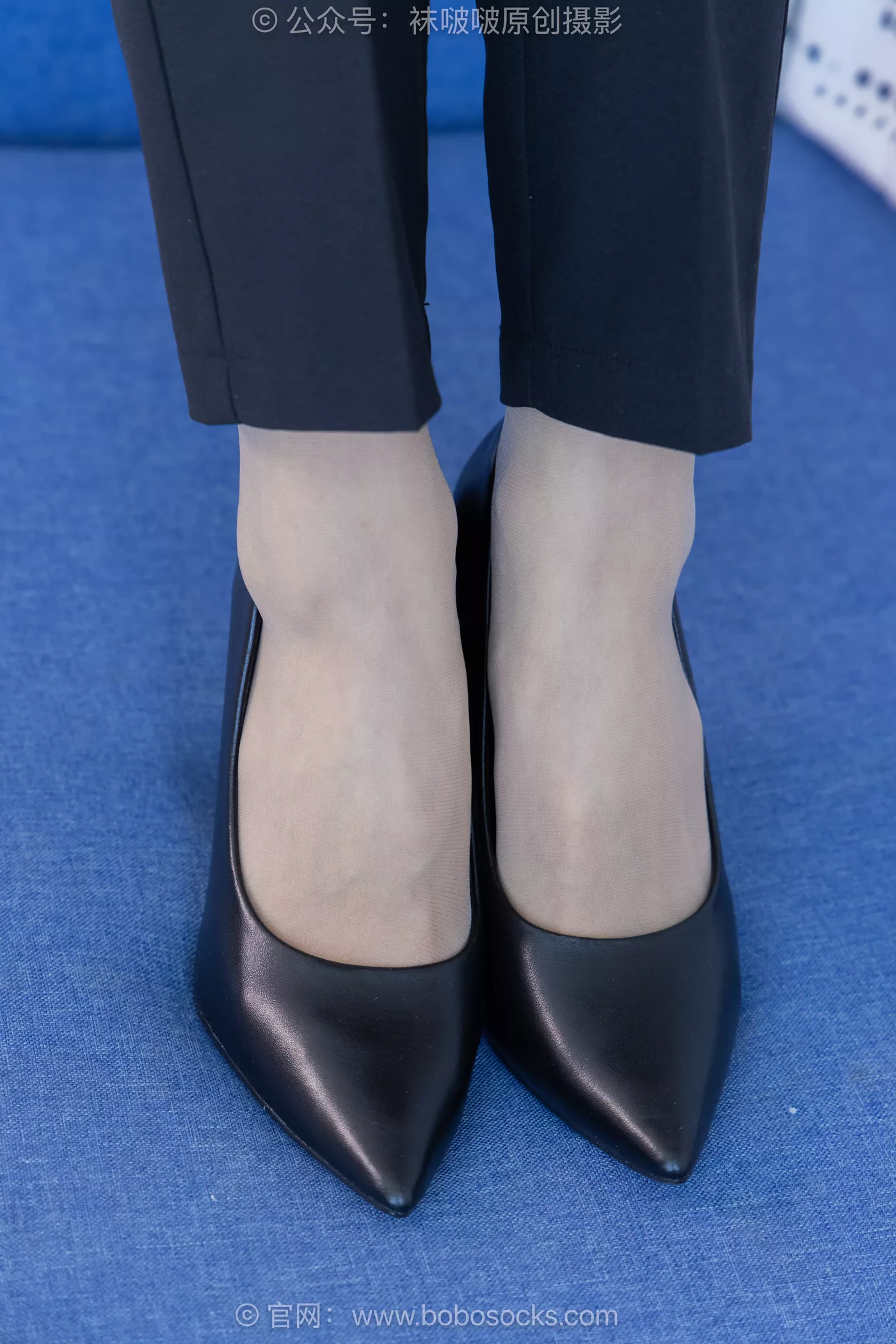 [BoBoSocks袜啵啵]NO.489 奶油 两双高跟鞋、薄肉丝、ol至服裤里丝、黑色美甲[151P/1V/7.76GB]