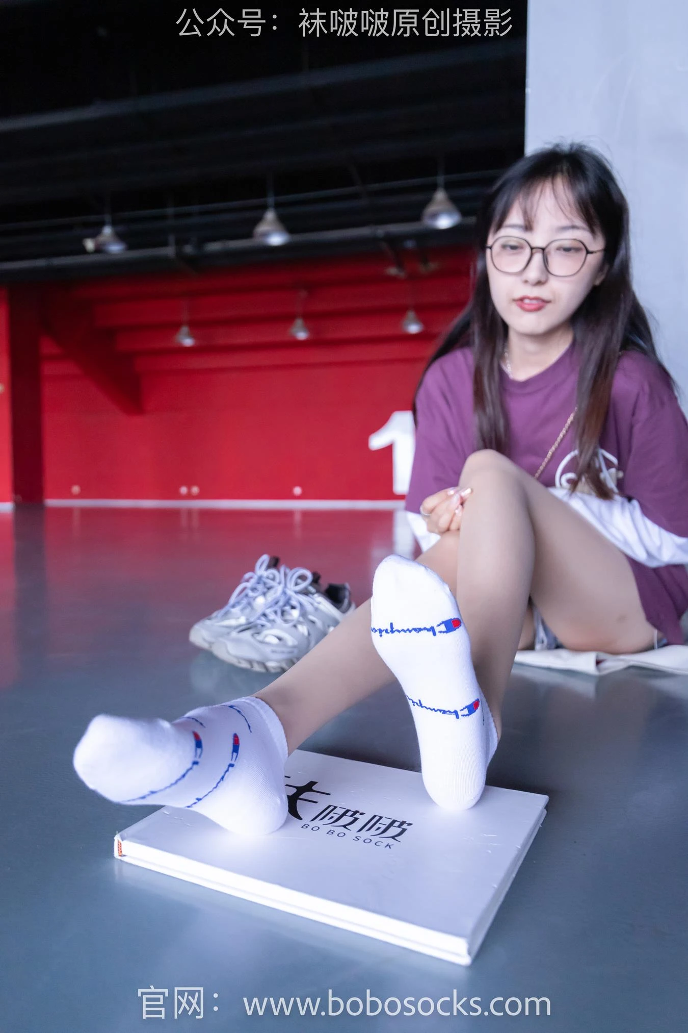 [BoBoSocks袜啵啵]积分限定作品 NO.010 稚予-巴黎世家运动鞋、白棉袜、肉丝[144P/1.64GB]
