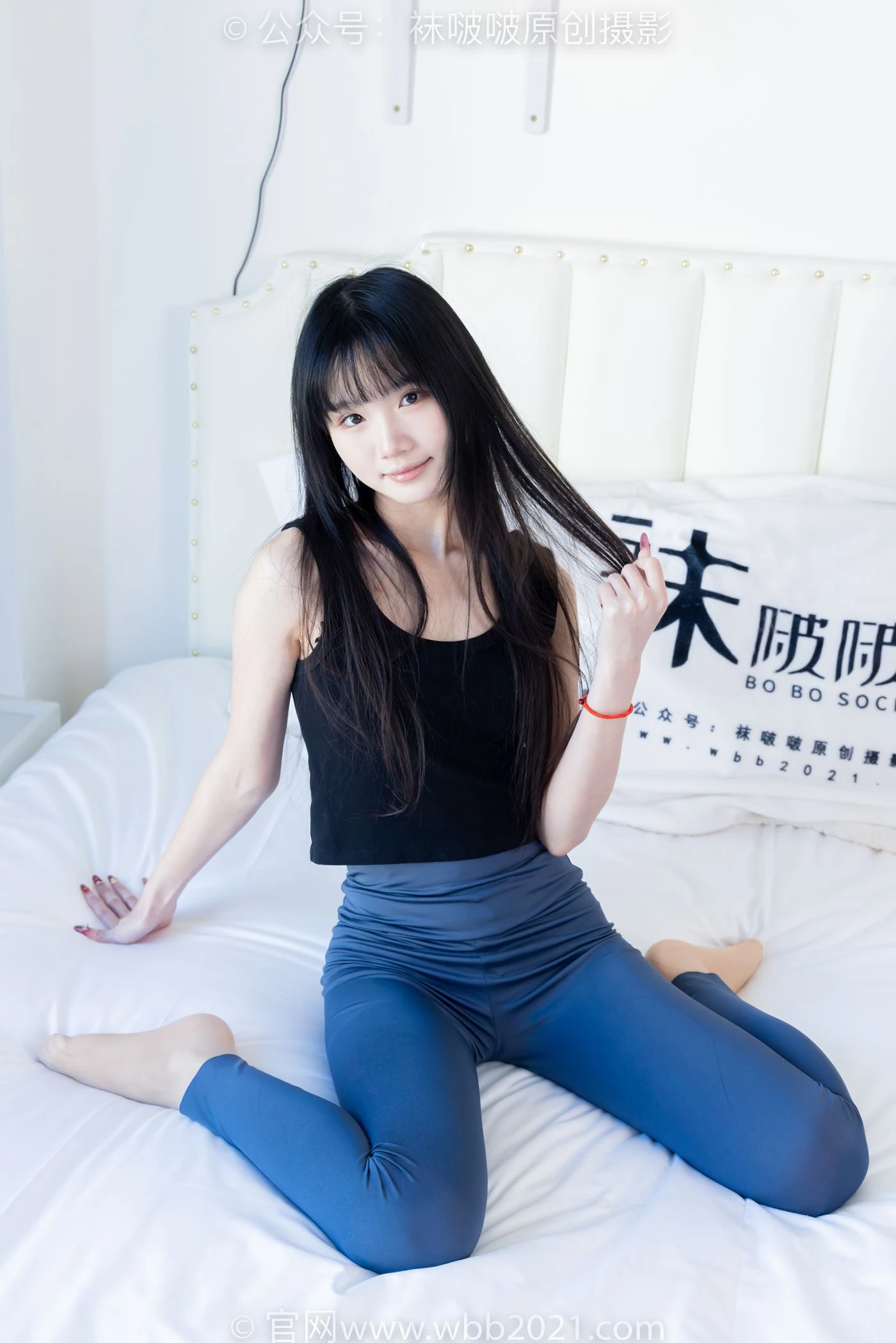[BoBoSocks袜啵啵]NO.493 甜甜圈-运动鞋、薄肉丝、瑜伽裤裤里丝[140P/1V/5.41GB]
