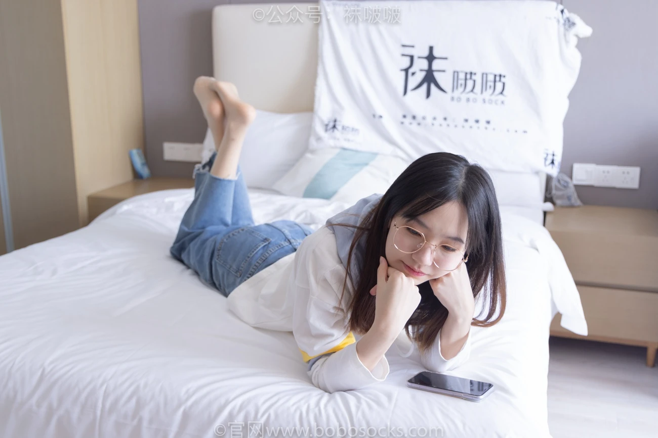 [BoBoSocks袜啵啵]NO.080 小甜豆-帆布鞋、白棉袜、肉丝 [140P/1V/6.63GB]