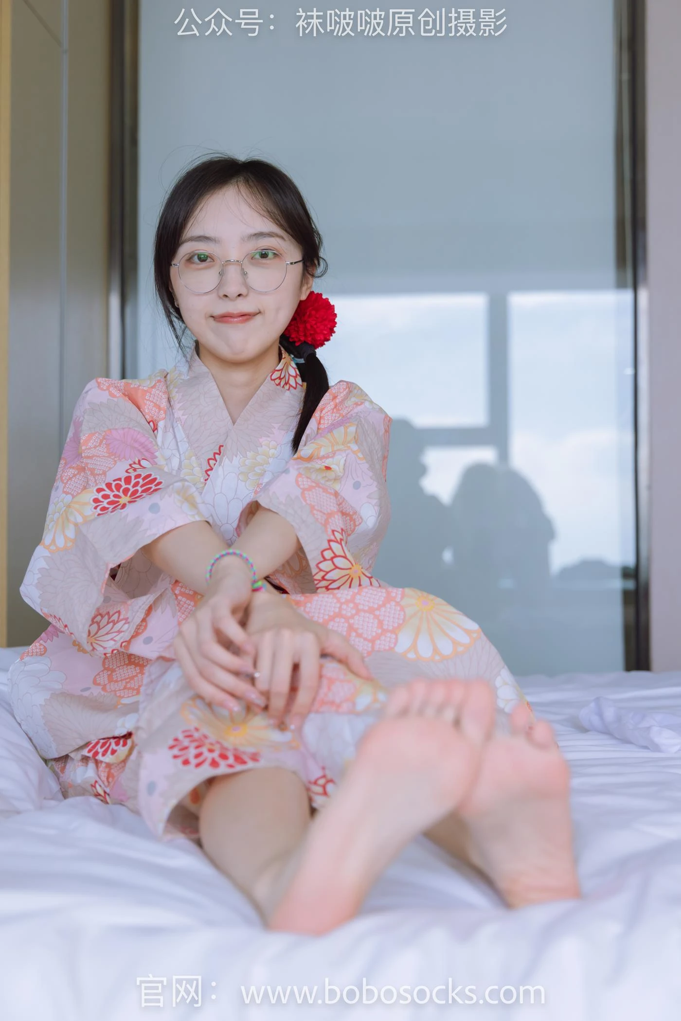 [BoBoSocks袜啵啵]NO.137 稚予-木屐、分指白棉袜、裸足、和风浴衣[170P/1V/6.04GB]