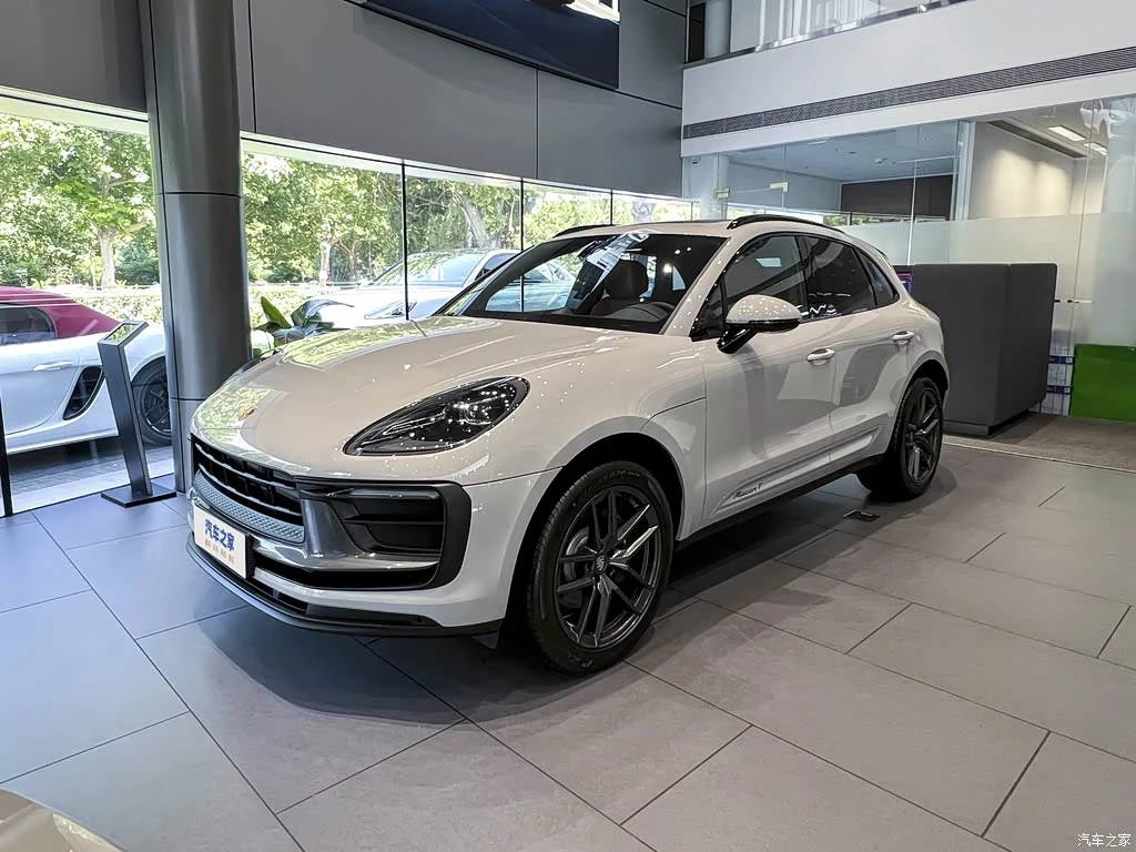 保时捷_Macan 2026款 Macan T 2.0T 高清图集
