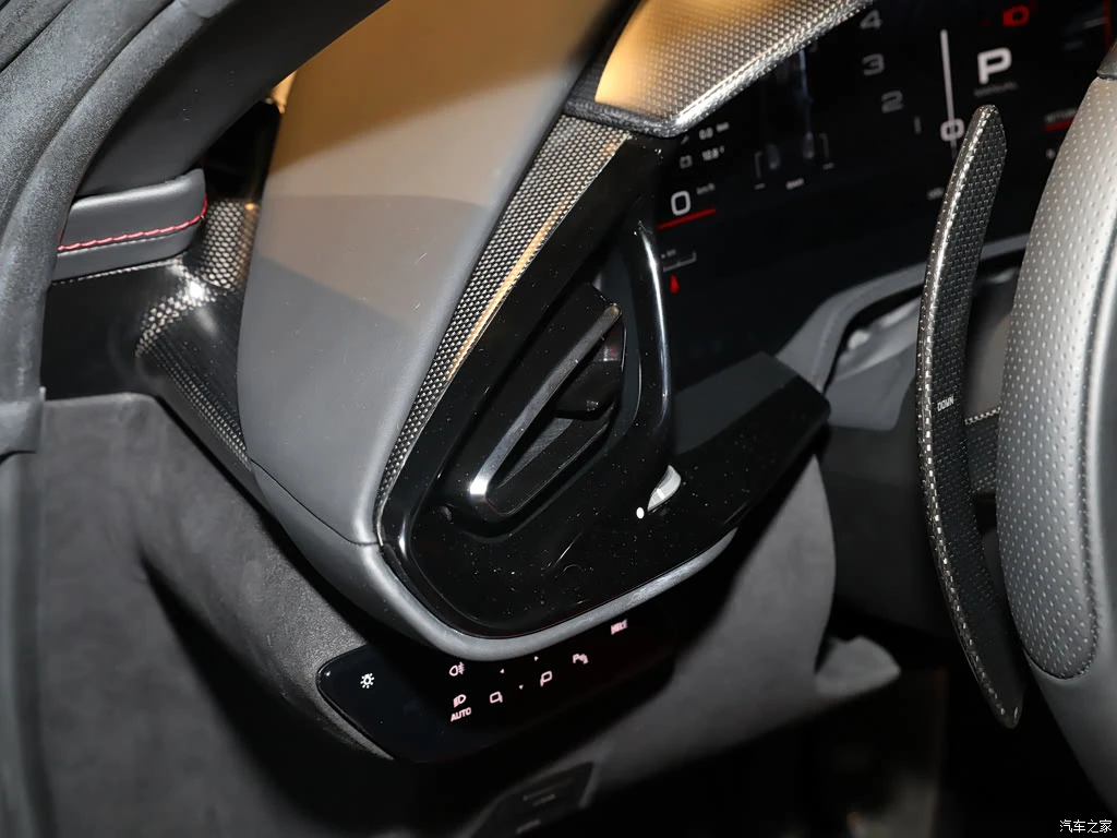 法拉利_法拉利12Cilindri 2024款 6.5L Coupe 高清图集