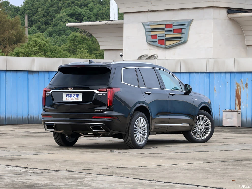 凯迪拉克_凯迪拉克XT6 2025款 2.0T 六座四驱豪华行政经典版 高清图集