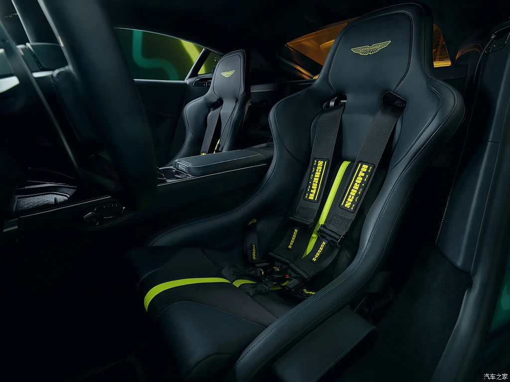 阿斯顿・马丁_V8 Vantage 2024款 F1 Safety Car 高清图集