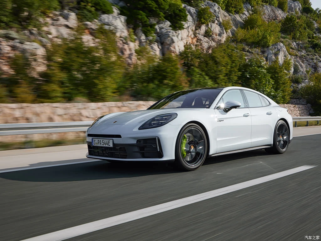 保时捷_Panamera新能源 2024款 Panamera 4S E-Hybrid 行政加长版 2.9T 高清图集