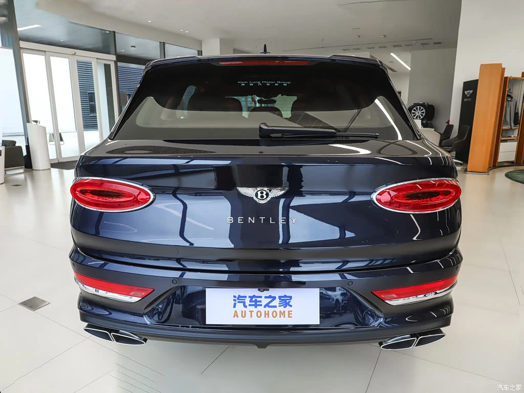 宾利_添越 2026款 4.0T V8 长轴距版 高清图集
