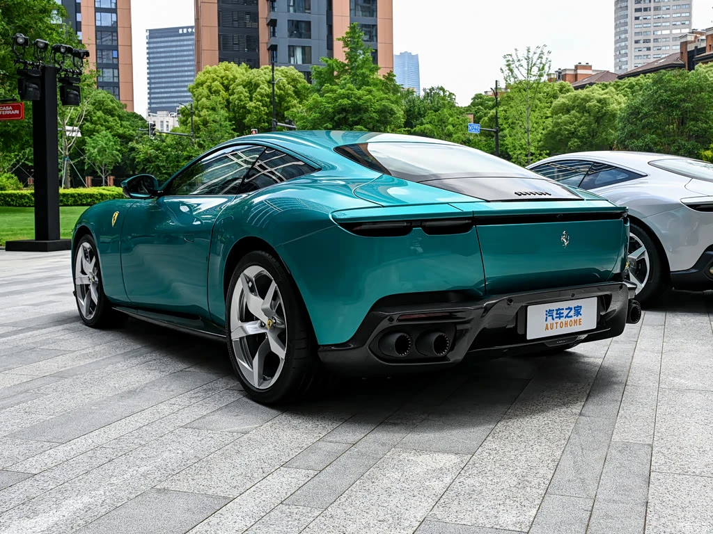 法拉利_Amalfi 2026款 3.9T V8 标准版 高清图集