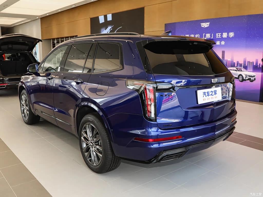 凯迪拉克_凯迪拉克XT6 2025款 2.0T 六座四驱铂金行政黑标版 高清图集