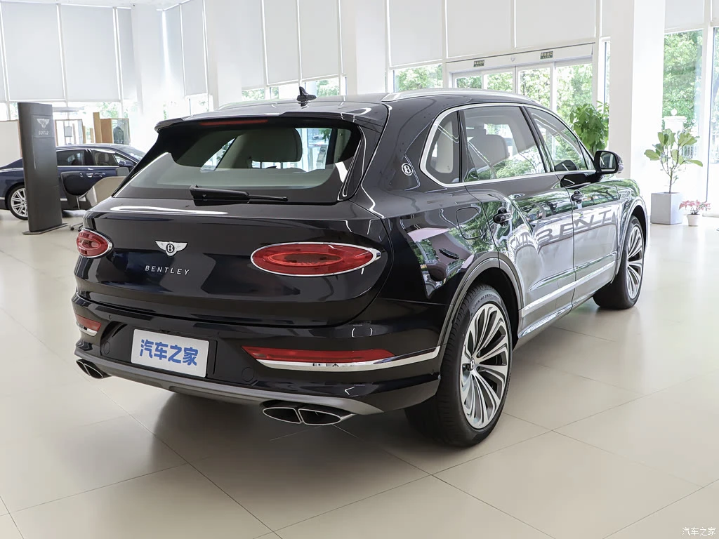 宾利_添越 2026款 4.0T V8 长轴距艺境版 高清图集