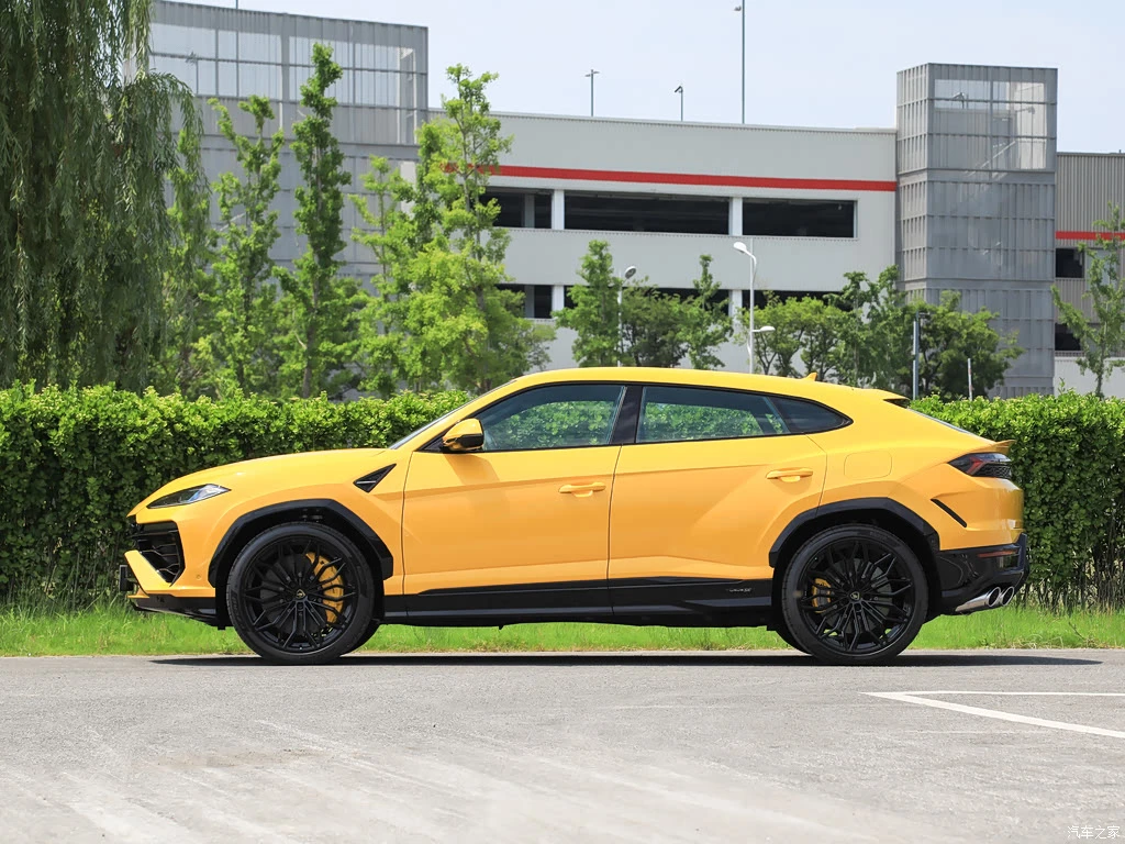 兰博基尼_Urus SE 2026款 4.0T 标准版 高清图集